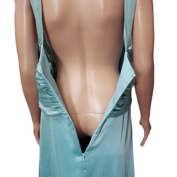Belsoie Twisted Halter Tiffany Chiffon Gown Size 12 - Picture 10 of 16
